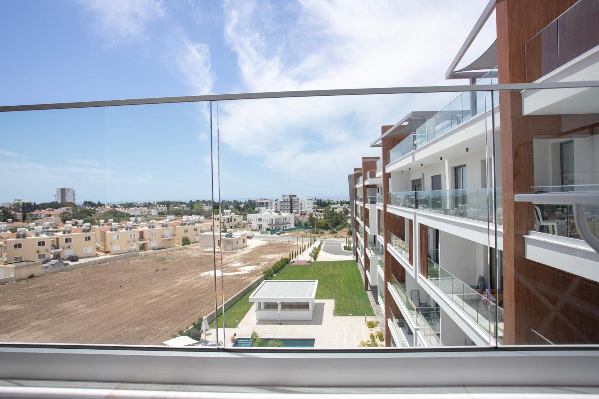 Sea View Penthouse Universal Residences *
